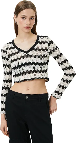 سعر ومواصفات كوتون KOTON womens V Neck Crop Sweatshirt (B0CTKGMFRF) على Amazon EG