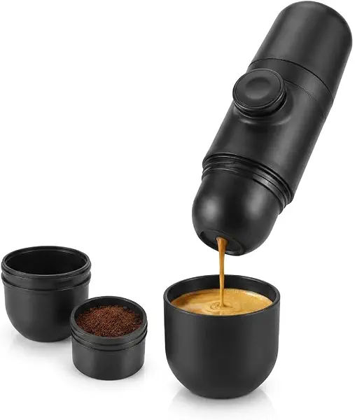 سعر ومواصفات ماكينة قهوة إسبريسو محمولة يدوية صغيرة للسفر من Next Store صانعة قهوة بدون كهرباء بتصميم أسطواني مدمج وكوب مدمج باللون الأسود (B0H3Q5NFTJ) على Amazon EG